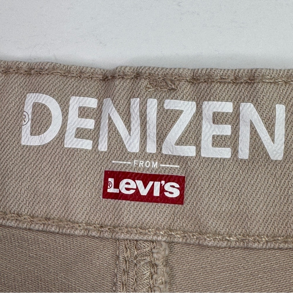 Denizen from Levi's Women's Tan Stretch Jean Shorts Size 2 - Picture 2 of 10
